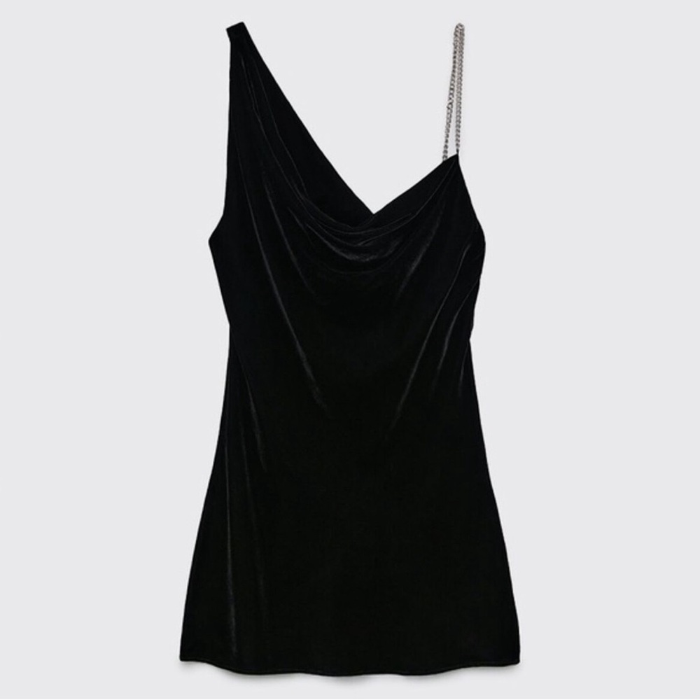 Zara Black Velvet Chain Strap Asymmetric Mini Dress S Small “Blogger’s Favorite”